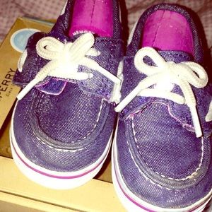 Toddler size 5 shoes